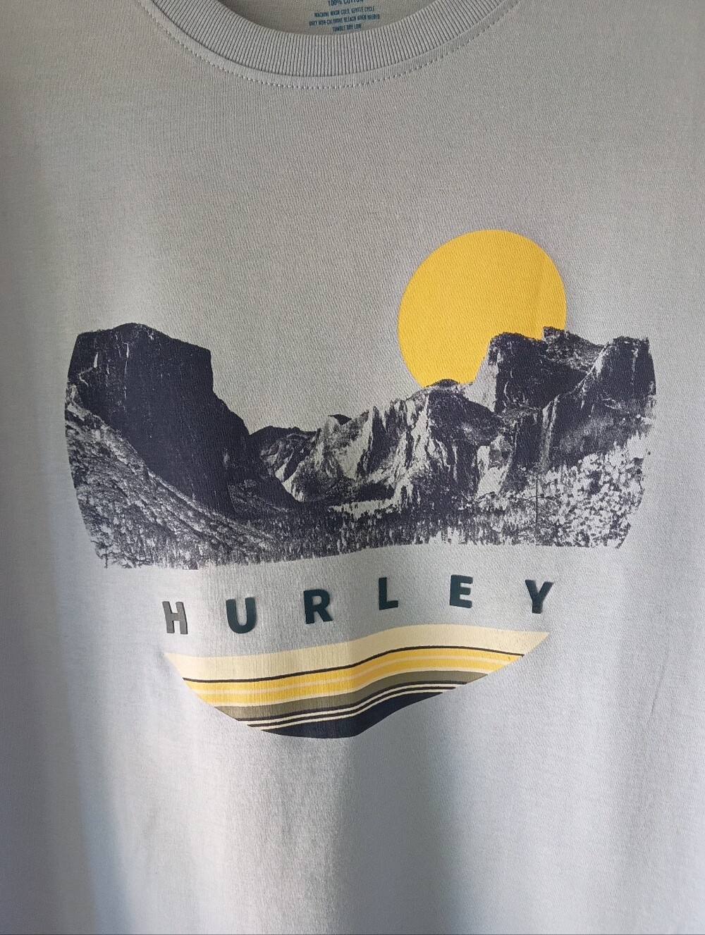 Hurley Graphic Tee T-Shirt Mountains Sunset Blue XL